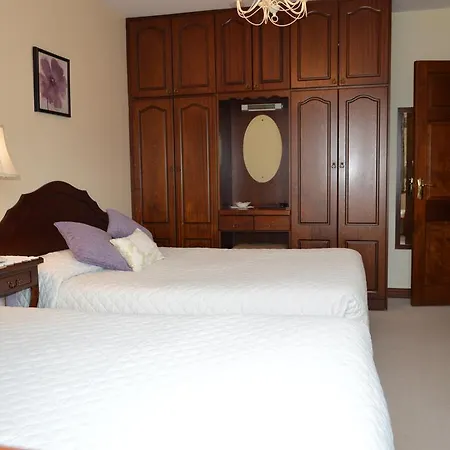 Caseys Homedale Bed & Breakfast